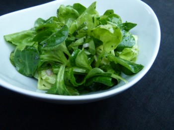 fresh mâche tarragon salad