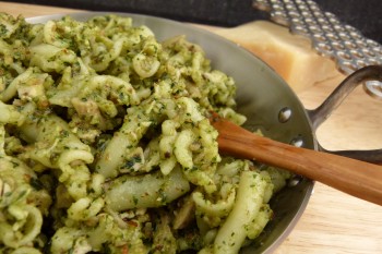 almond and dandelion greens pesto (with pasta and oven-roasted chicken)