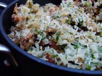 Brussels sprouts, bacon and leek gratin