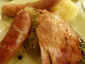 Bratwurst, Leberwurst (pork liver sausage ), and saucisse de Strausbourg (smoked pork and beef).