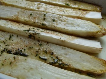 Grilled white asparagus 