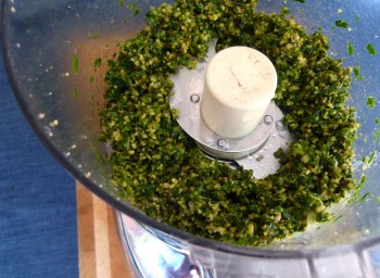 food processor pesto