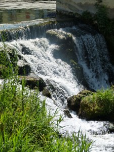 sorgue waterfall