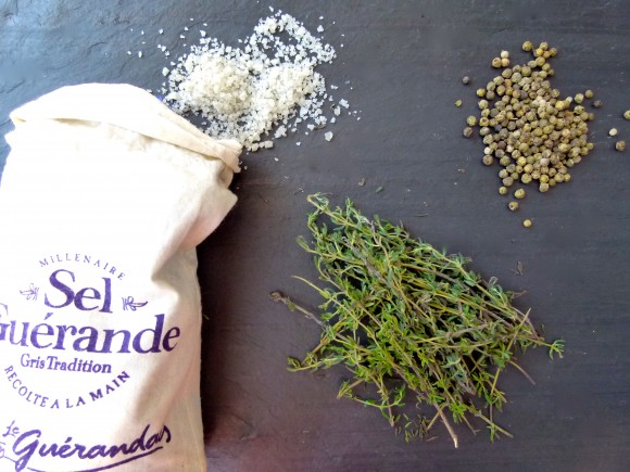 Sel de guerande thyme and green peppercorn