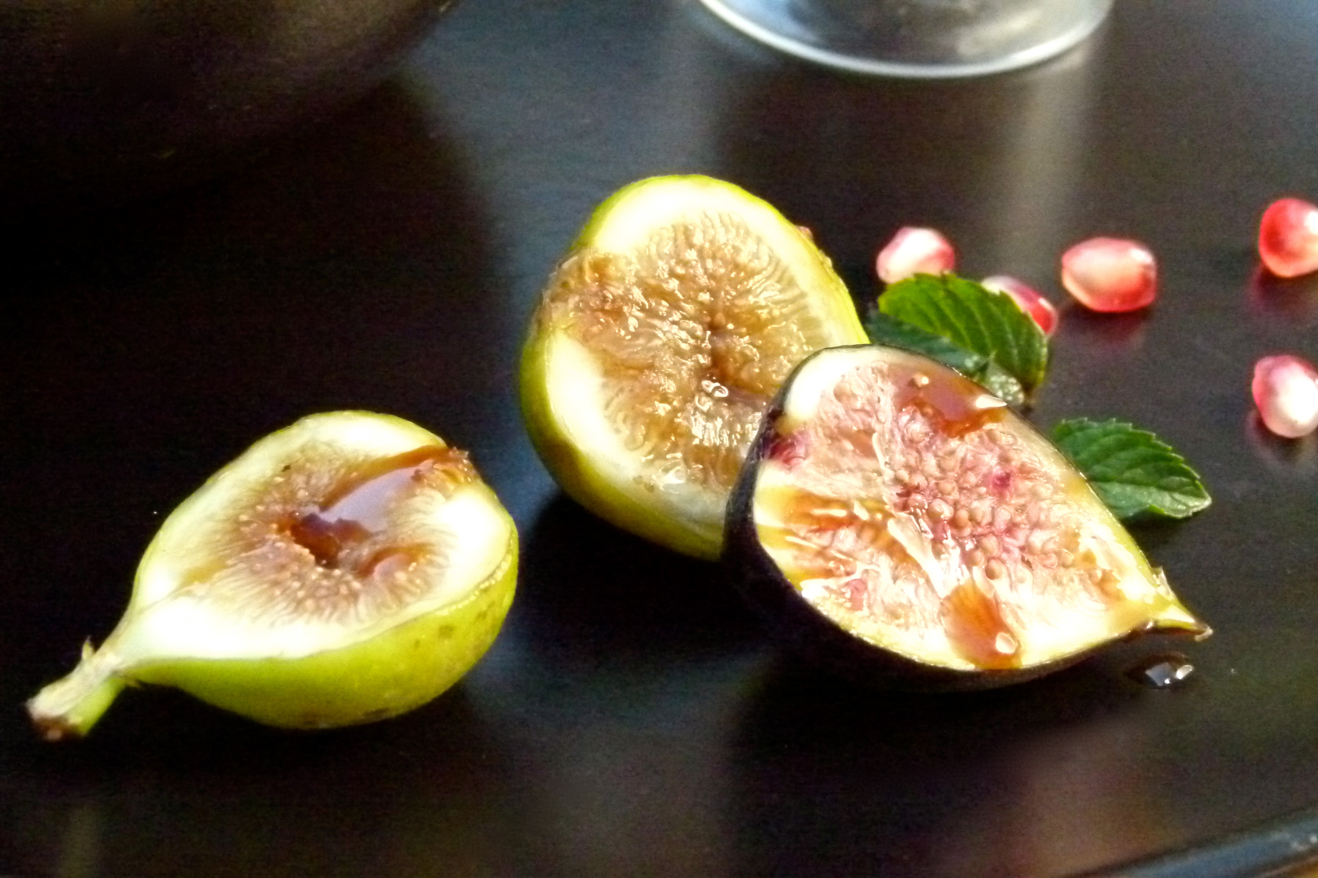 fresh autumn figs with balsamic caramel,  fleur de sel and pomegranate seeds