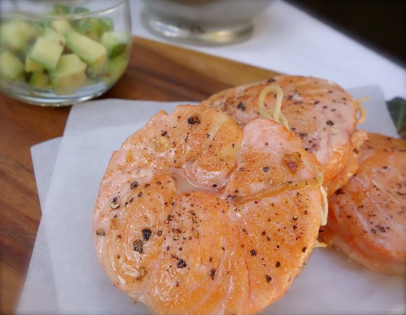 pan-seared salmon circles (tournedos de saumon)  